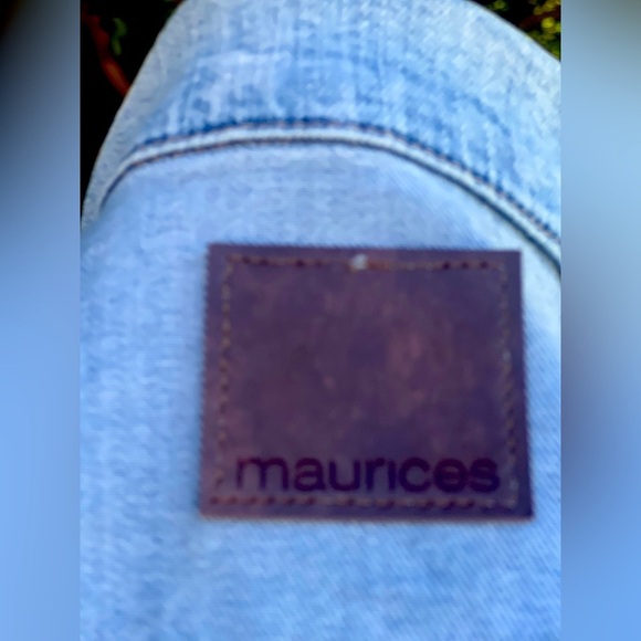 Maurices Light Blue Jean 🧥 jacket - Picture 4 of 6